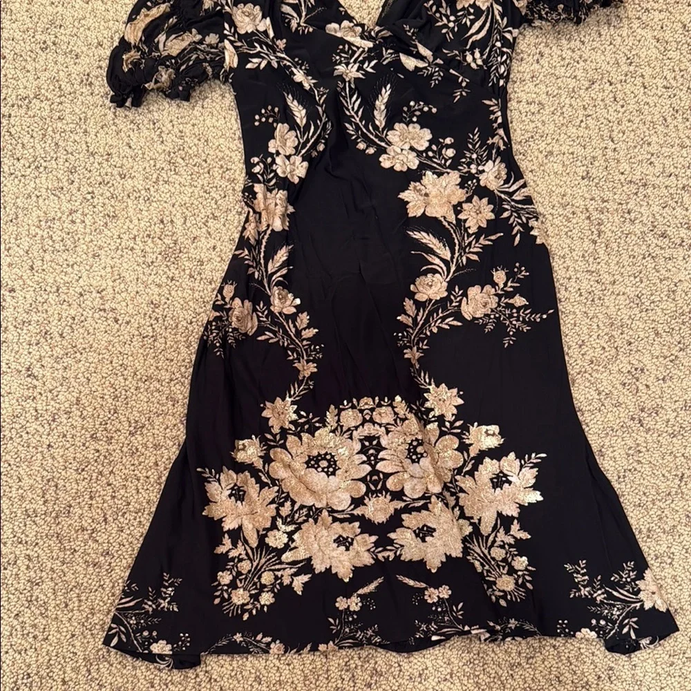 Roberto Cavalli Elegant Black Floral Dress size 48 - Picture 2 of 8